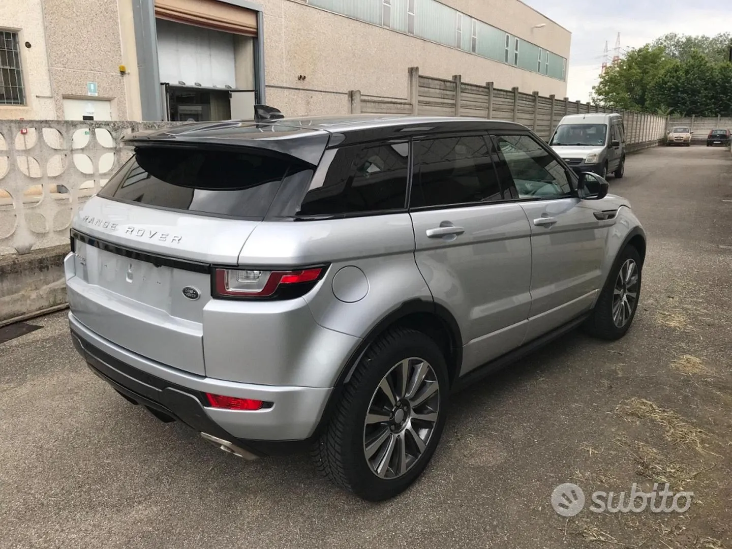 Land Rover Range Rover Evoque 2017 photo 4