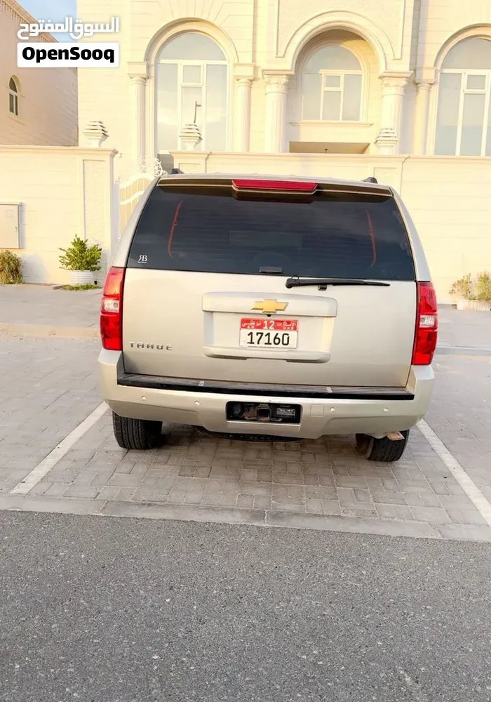 Chevrolet Tahoe 2013 photo 2