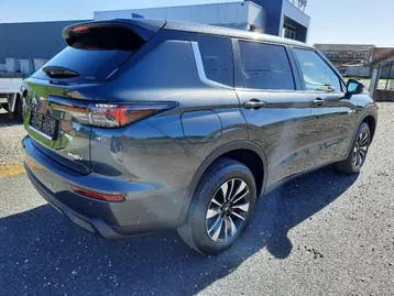 Mitsubishi Outlander 2026 photo 3