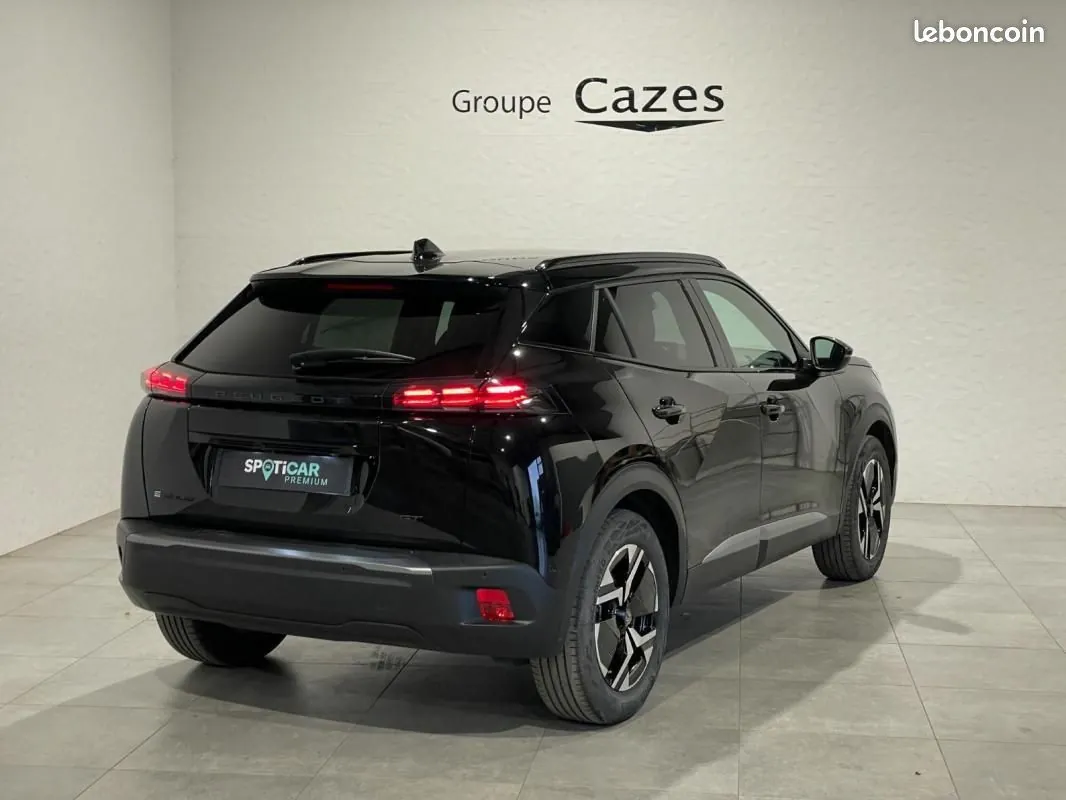 Peugeot 2008 2025 photo 3