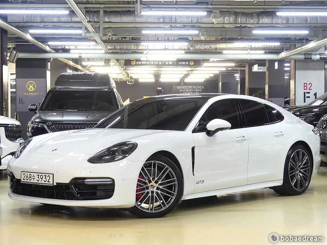 Porsche Panamera 2020 photo 2