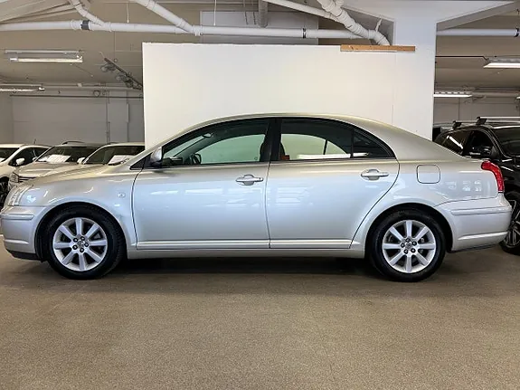 Toyota Avensis 2006 photo 2