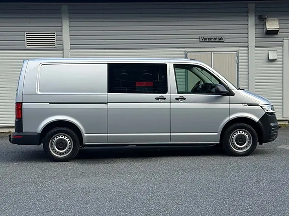 Volkswagen Transporter 2021 photo 2