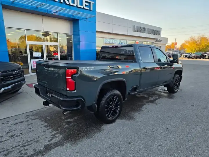 Chevrolet Silverado 2500 2026 photo 3