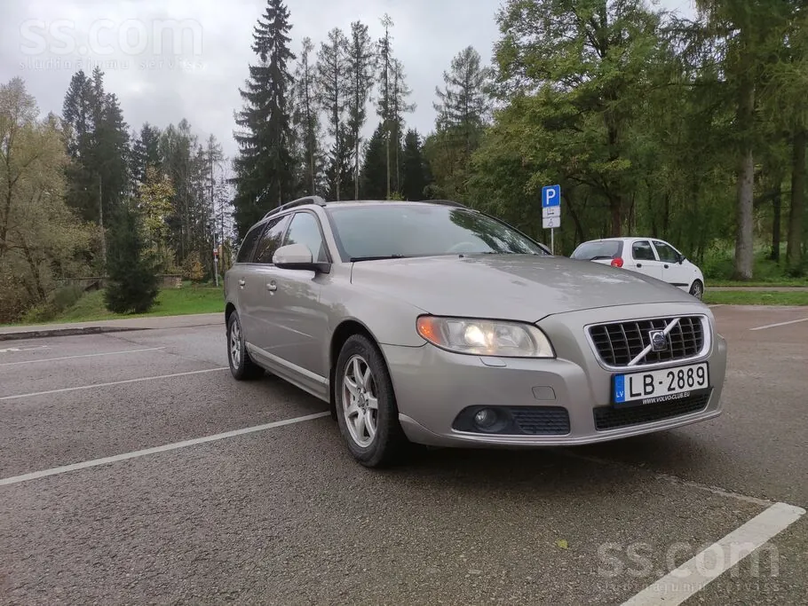 Volvo V70 2008 photo 4