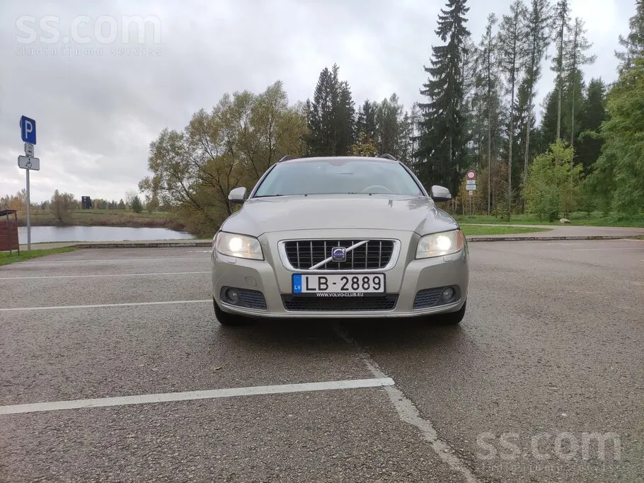 Volvo V70 2008 photo 3
