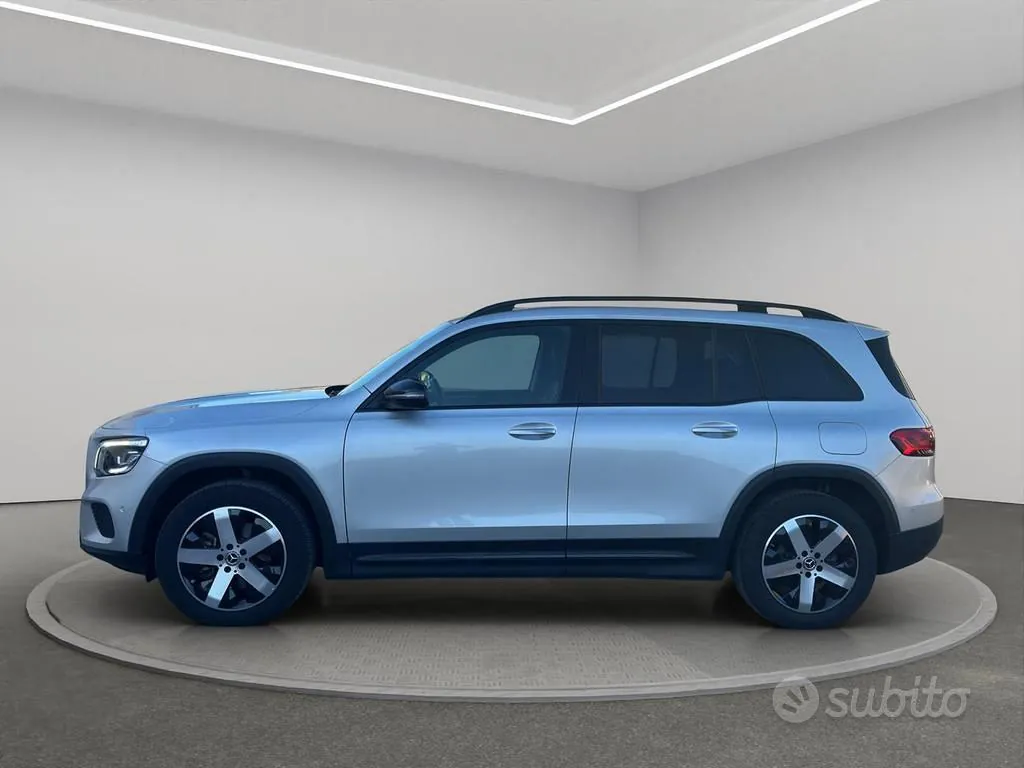 Mercedes-Benz Glb 2023 photo 2