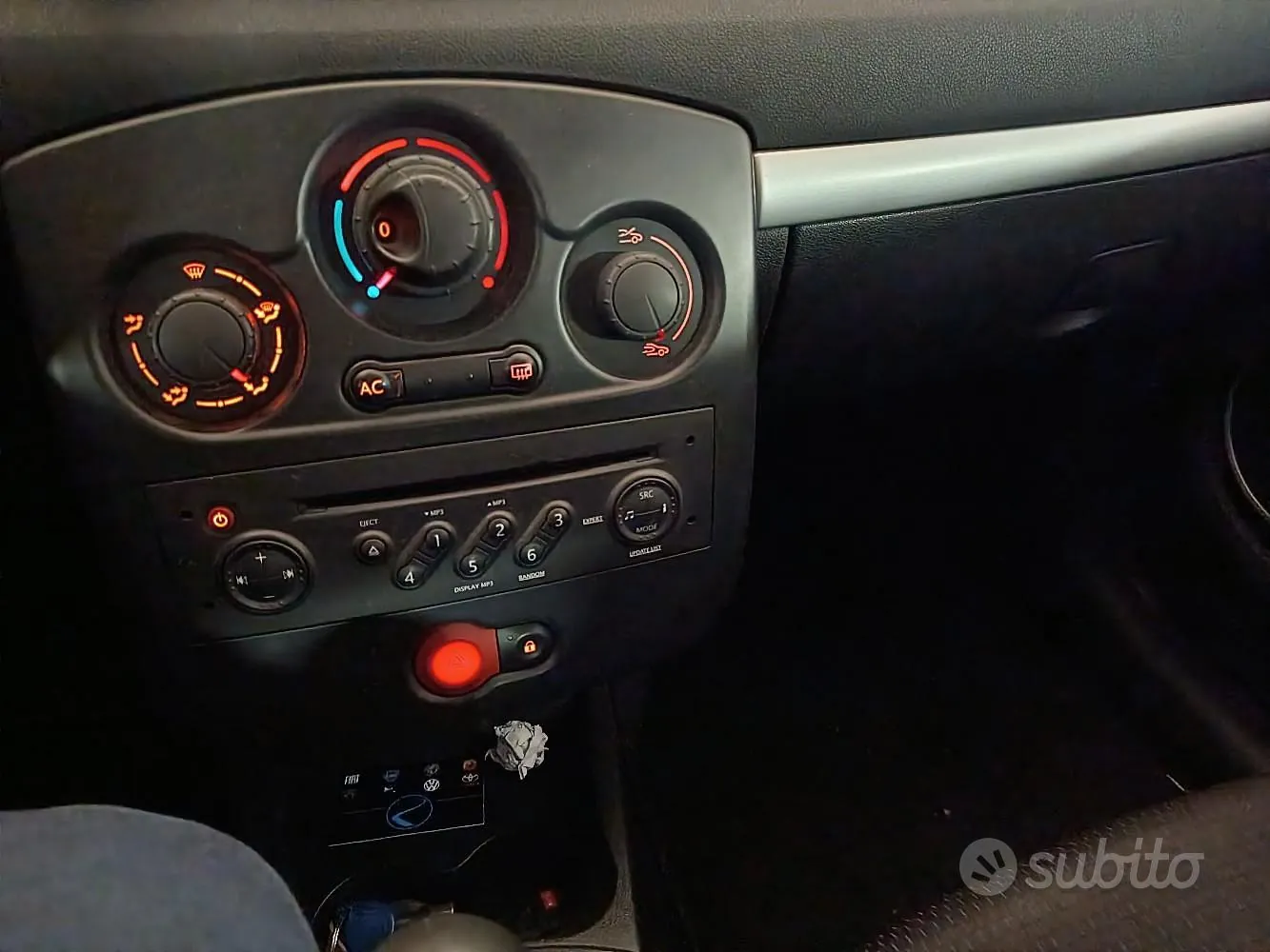 Renault Clio 2007 photo 5