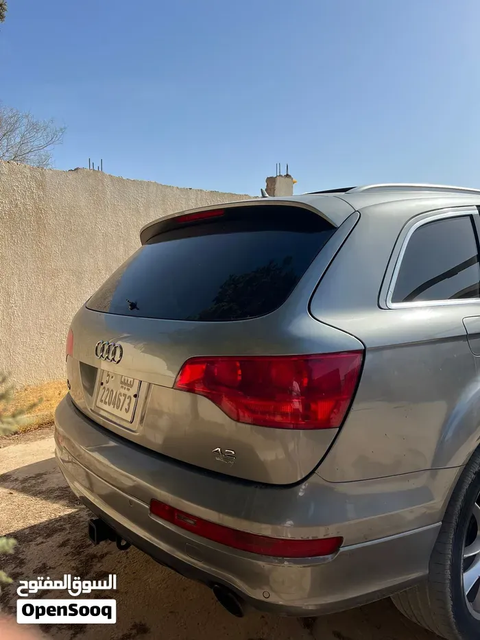 Audi Q7 2009 photo 4