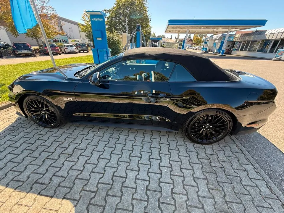 Ford Mustang Cabrio