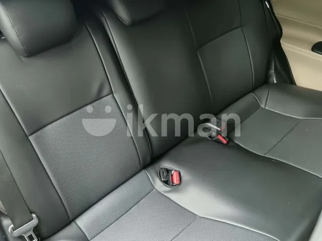 Toyota Aqua 2012 photo 5