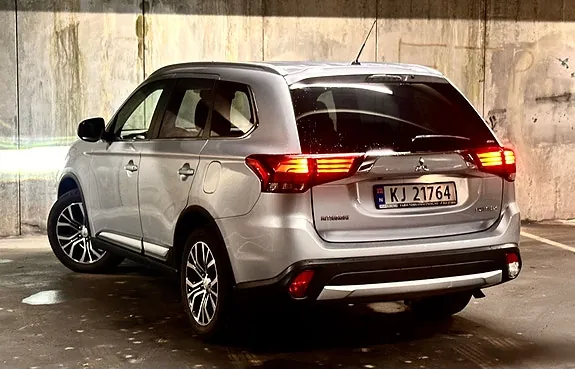 Mitsubishi Outlander 2016 photo 3