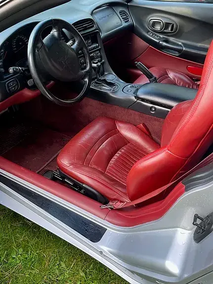Chevrolet Corvette 1999 photo 4