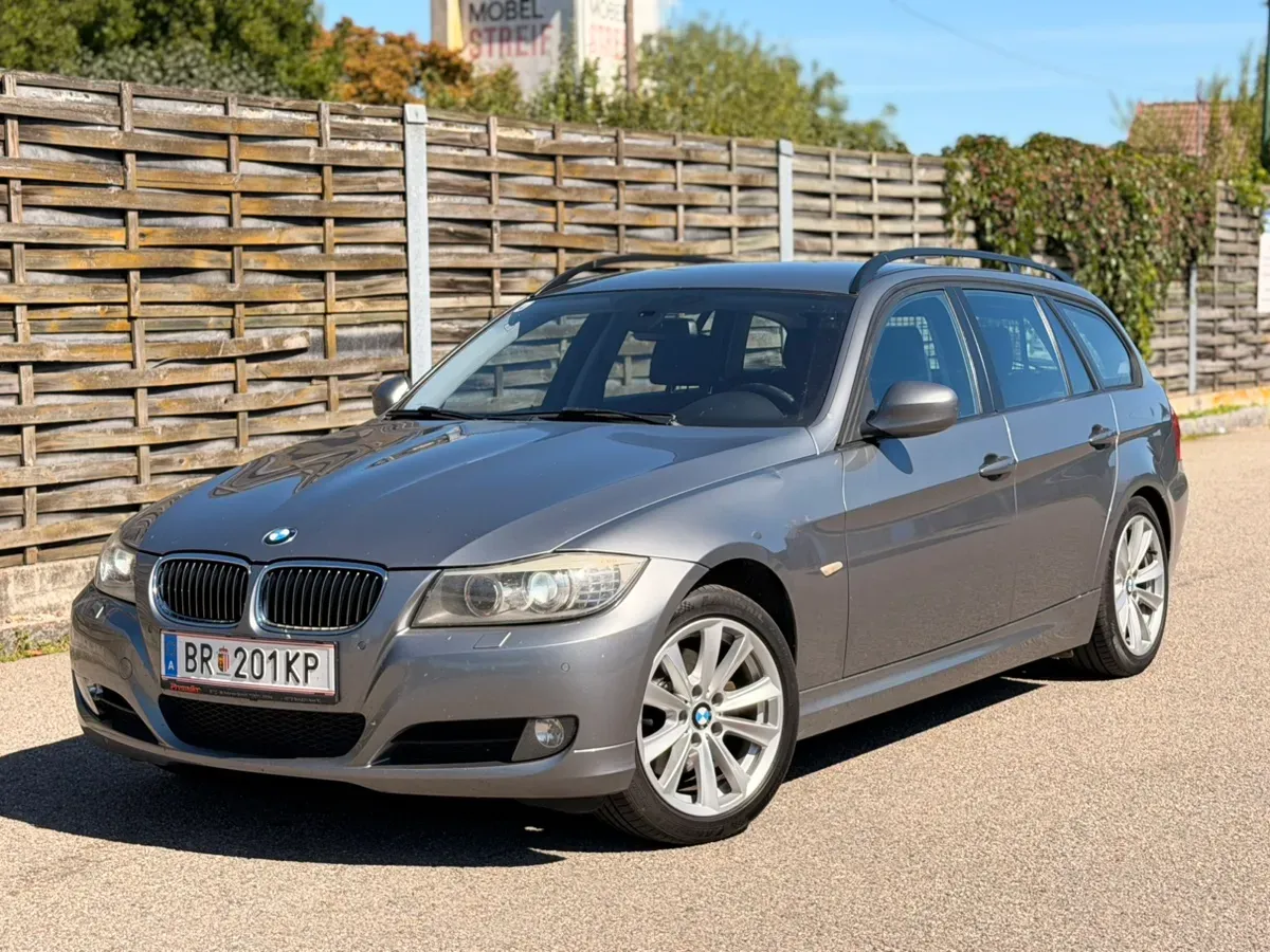 BMW 3 Series 2009 photo 2