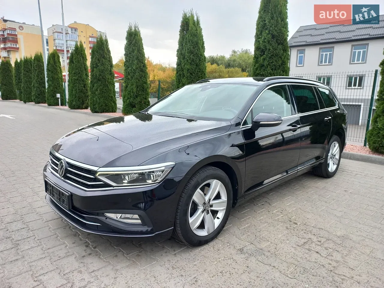Volkswagen Passat 2021 photo 2