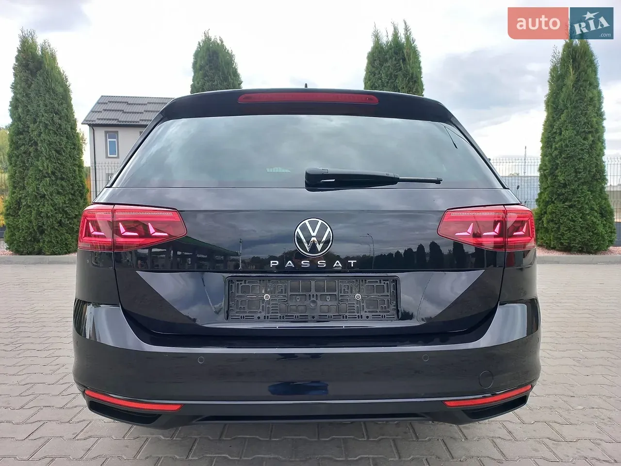 Volkswagen Passat 2021 photo 4