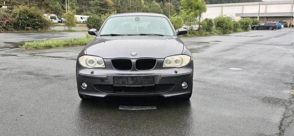 BMW E87 116I