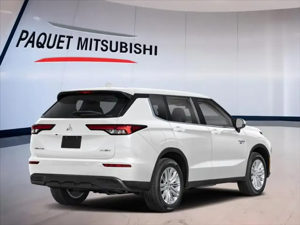Mitsubishi Outlander 2026 photo 3