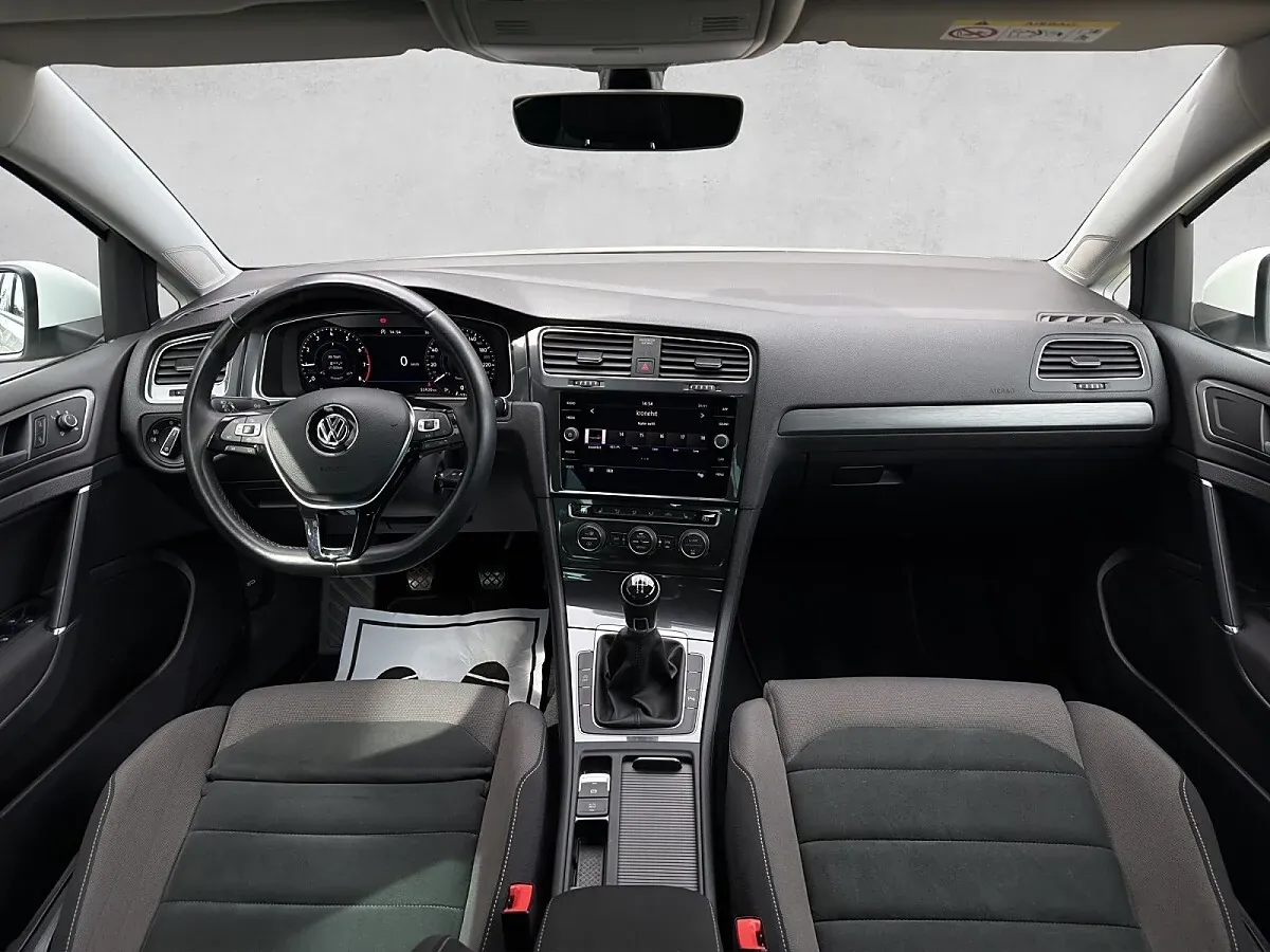 Volkswagen Golf 2019 photo 3