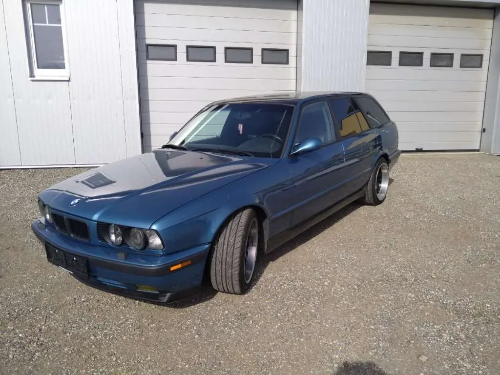 BMW 5 Series 1994 photo 2