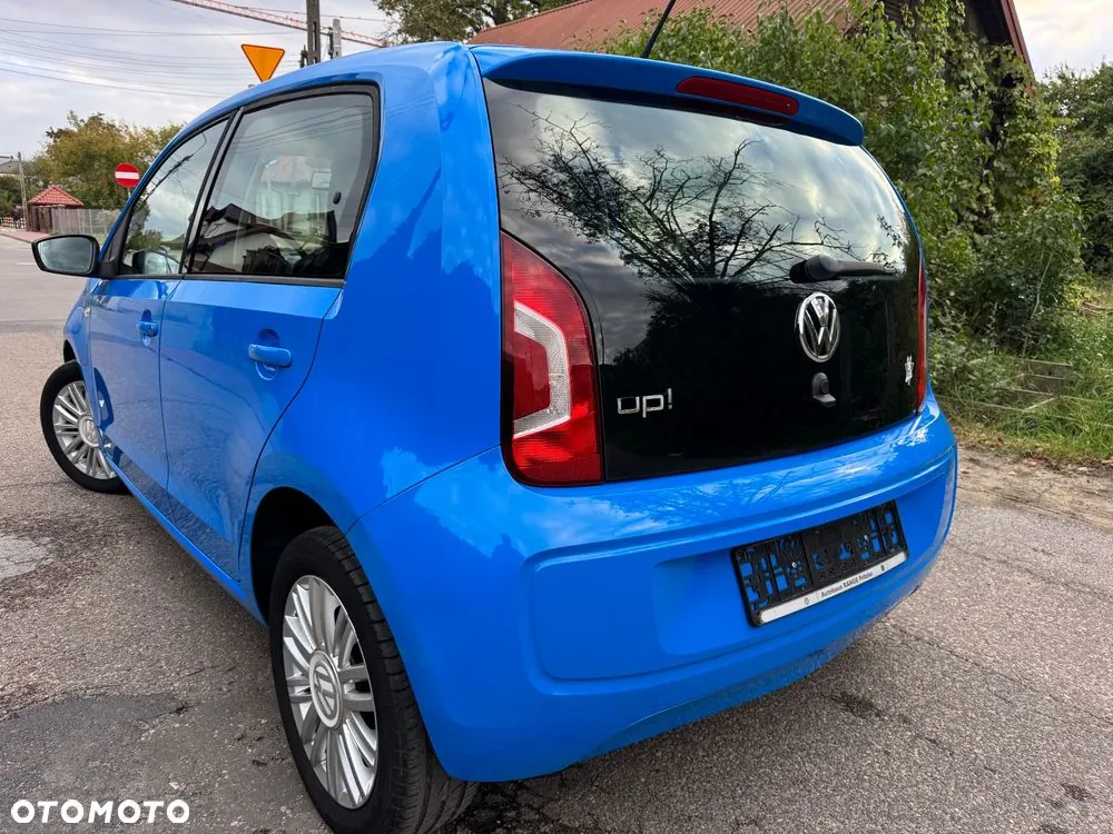 Volkswagen Up 2014 photo 5