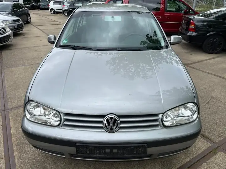Volkswagen Golf 4