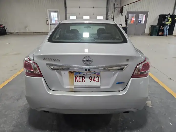 Nissan Altima 2013 photo 4