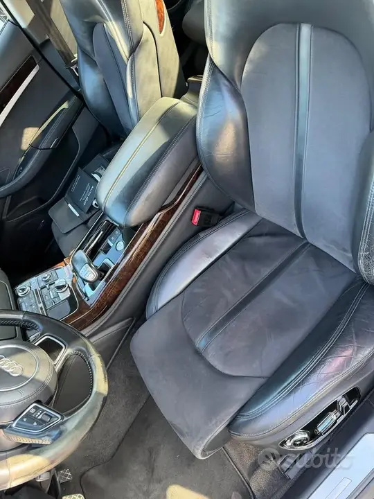 Audi A8 2013 photo 5