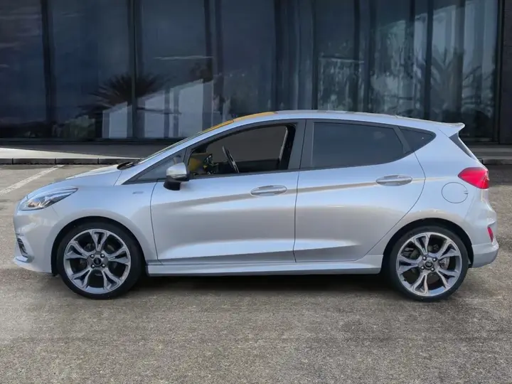 Ford Fiesta 2019 photo 2