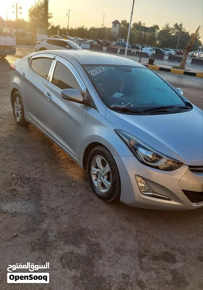 Hyundai Elantra 2015 photo 3