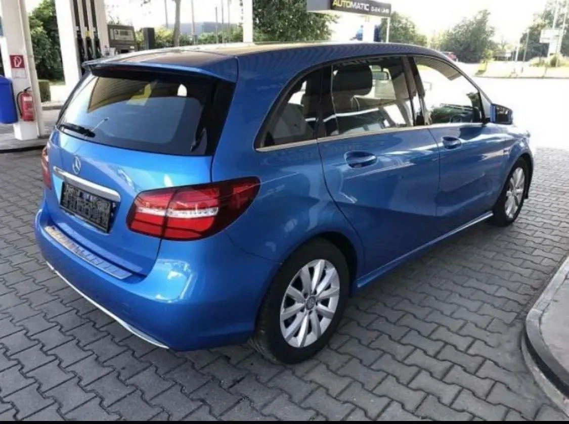 Mercedes-Benz B-Class 2015 photo 3
