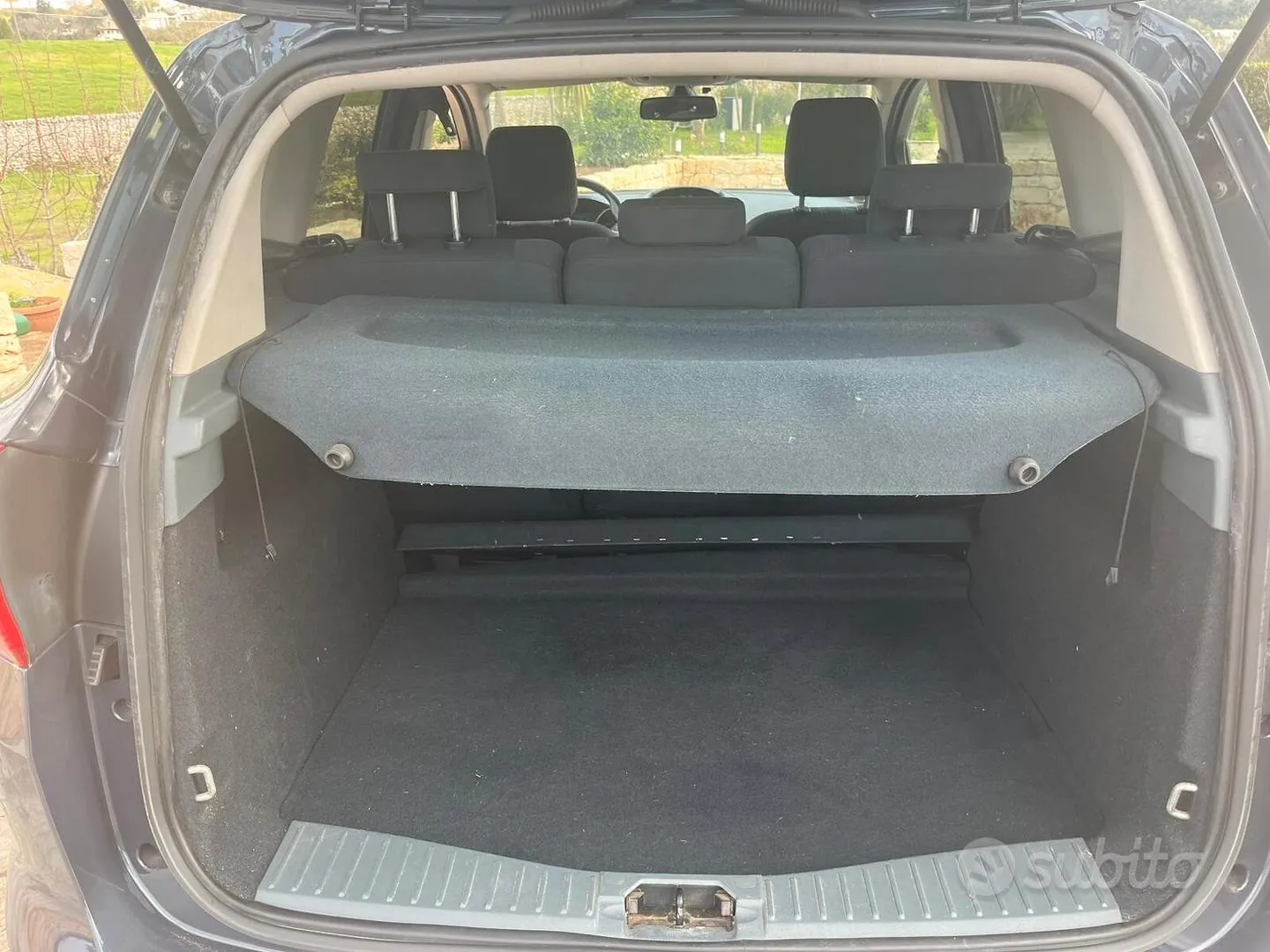 Ford C-Max 2012 photo 5