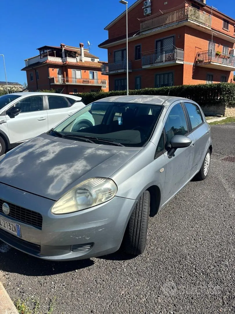 Fiat Grande Punto 2007 photo 3