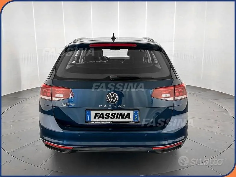 Volkswagen Passat 2022 photo 5