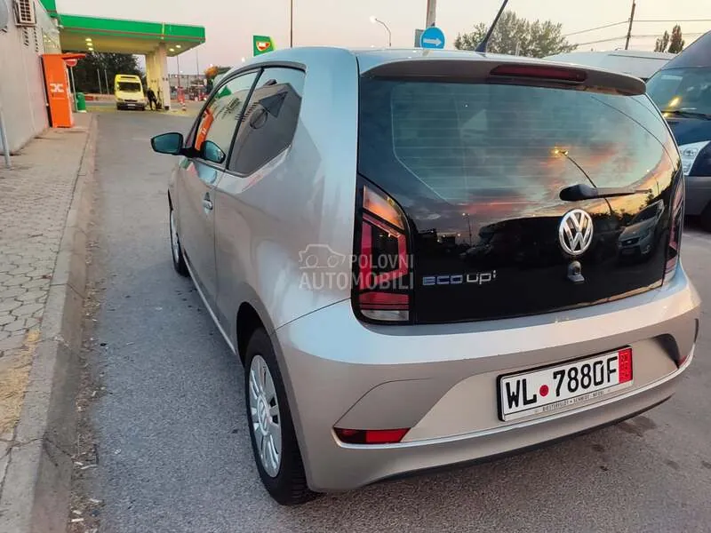 Volkswagen Up 2018 photo 4