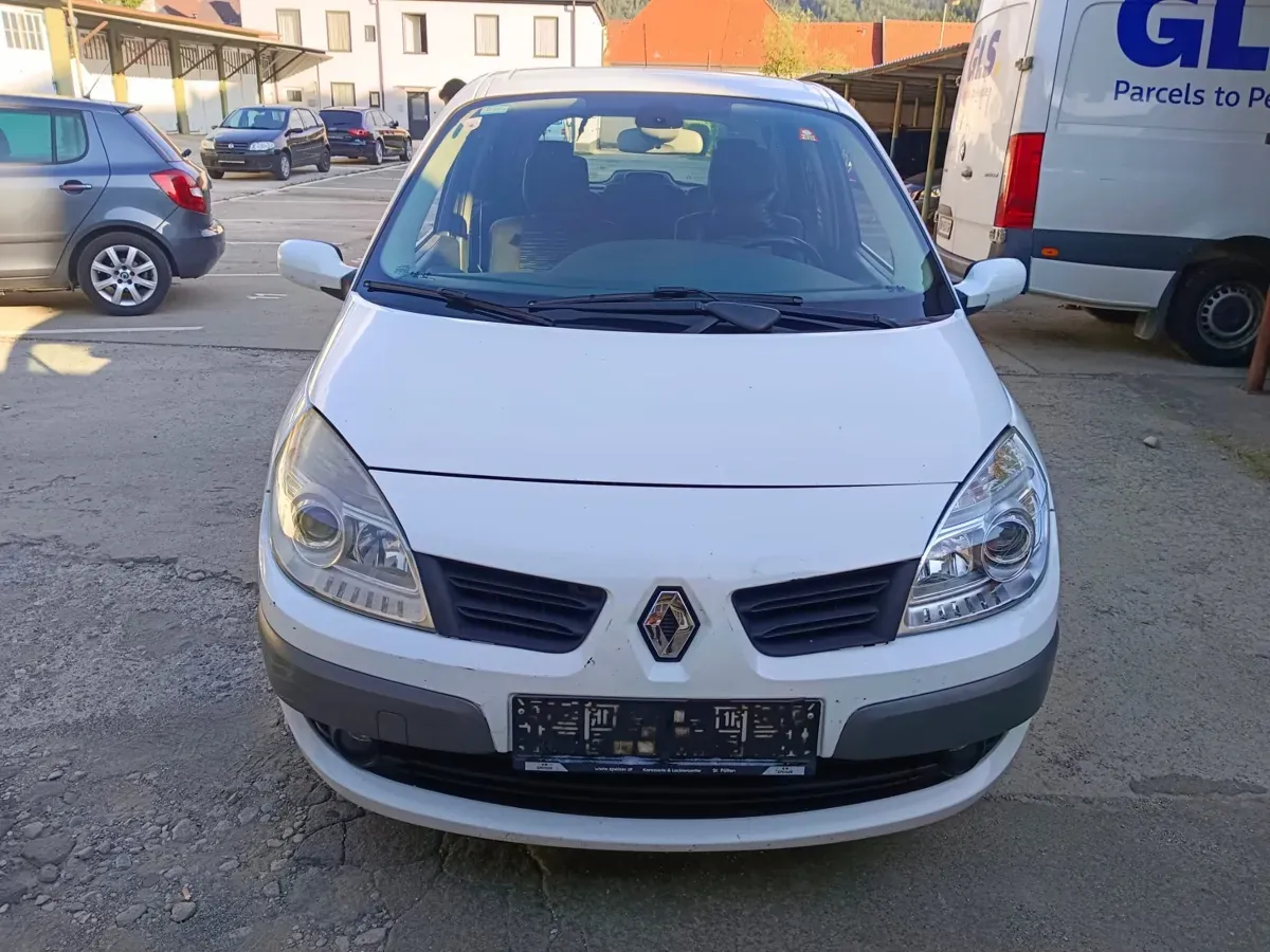 Renault Scenic 2009 photo 2