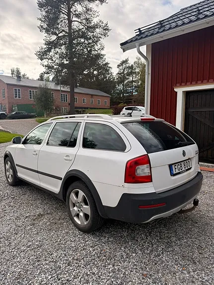 Skoda Octavia 2013 photo 4