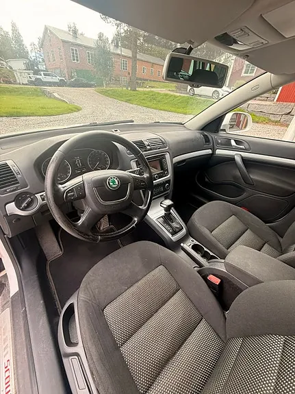 Skoda Octavia 2013 photo 5