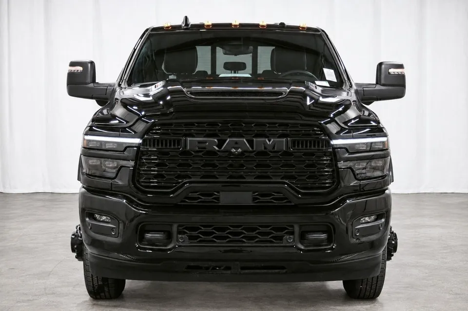 Ram 3500 2026 photo 2
