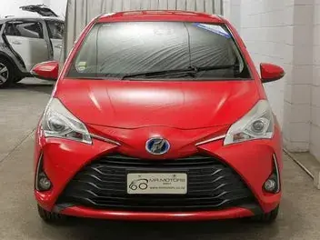 Toyota Vitz 2018 photo 4