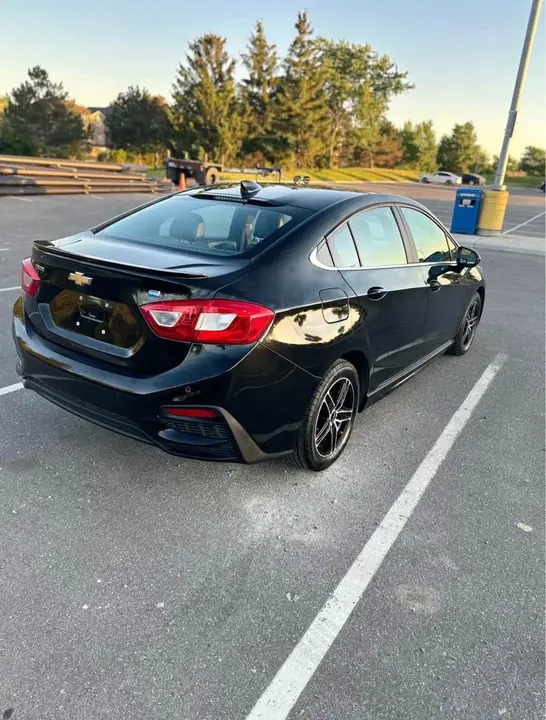 Chevrolet Cruze 2018 photo 2