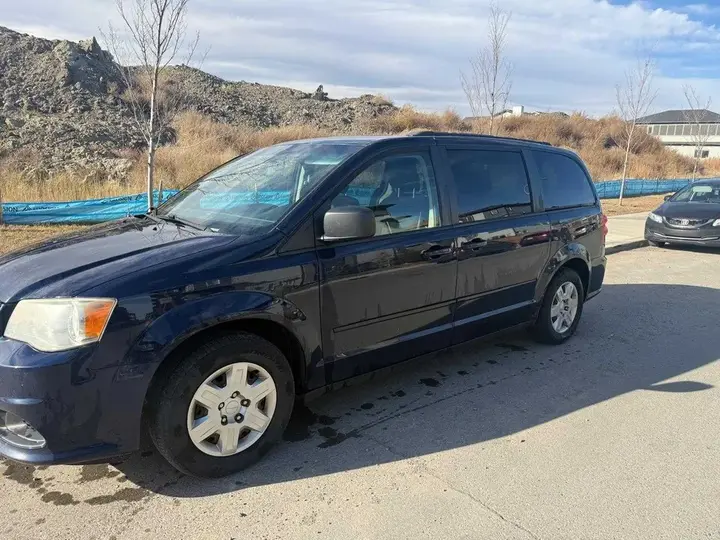 Dodge Caravan 2012 photo 4