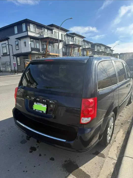 Dodge Caravan 2012 photo 3
