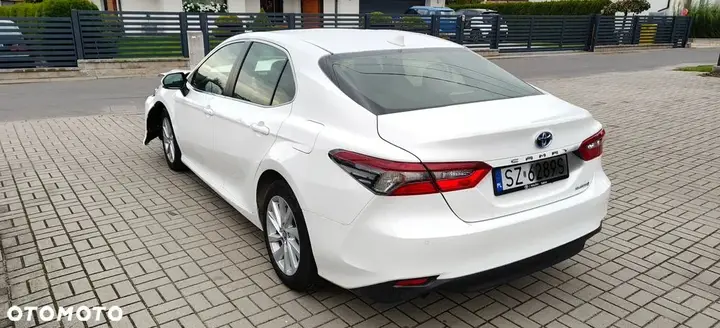 Toyota Camry 2023 photo 3