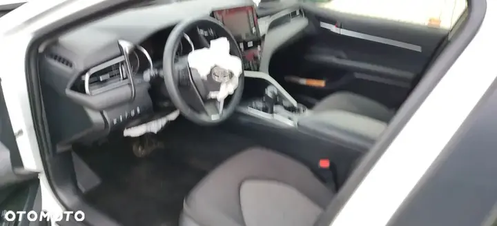 Toyota Camry 2023 photo 4