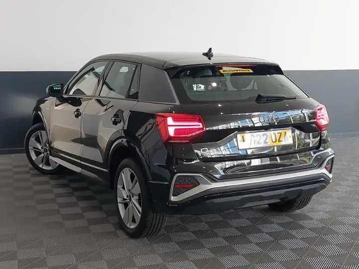 Audi Q2 2022 photo 2
