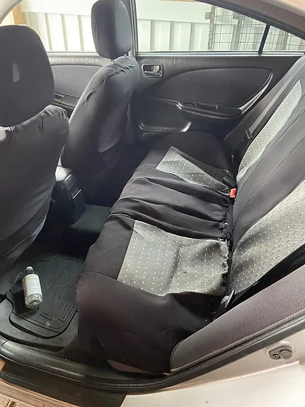 Toyota Avensis 2001 photo 4