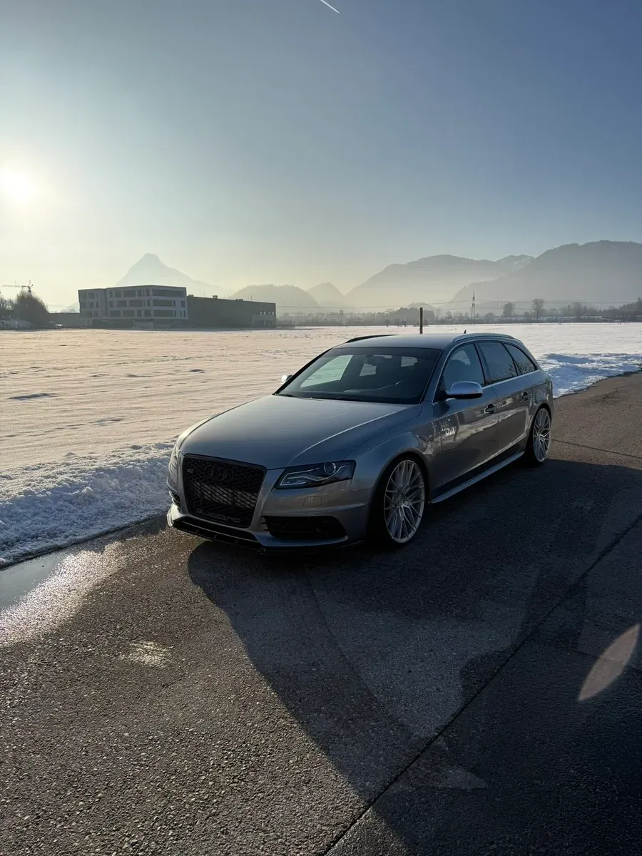 Audi A4 2008 photo 2