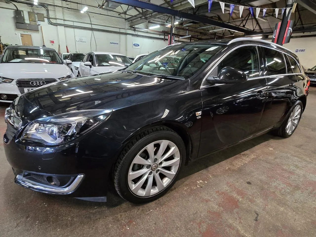 Vauxhall Insignia 2016 photo 3