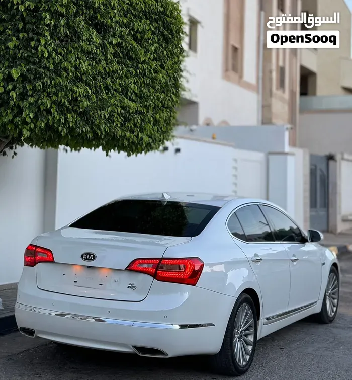 Kia Cadenza 2011 photo 4